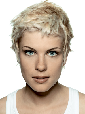 ABC Cutting Hair the Sassoon Way | Behindthechair.com