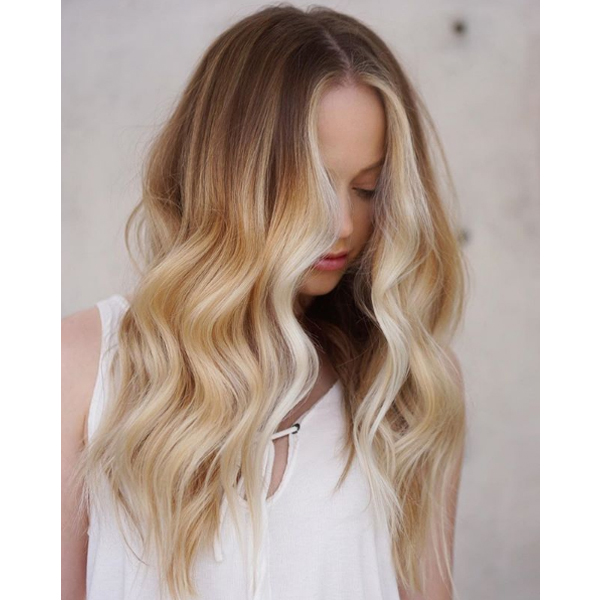 Effortless, Lived-In Waves by @maggiemh using all amika styling product and tools