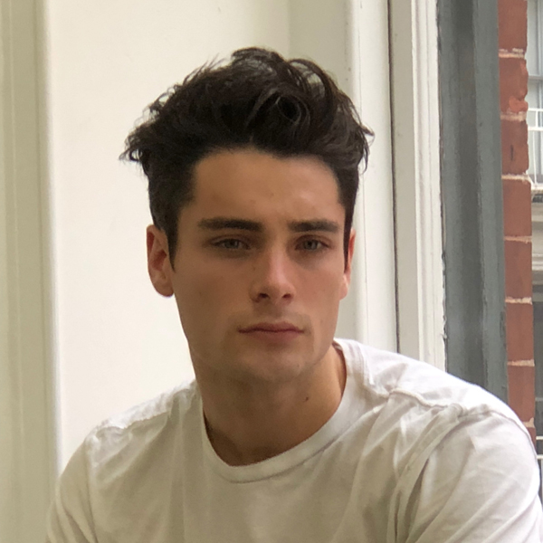 video how to classic men's graduation haircut tigi