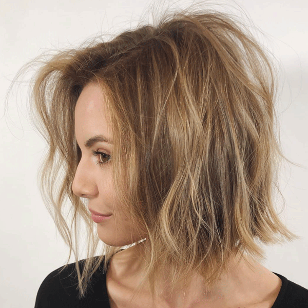 Chris Jones creates a modern textured bob using texturizing scissors