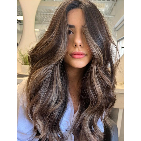 hailey-bieber-hair