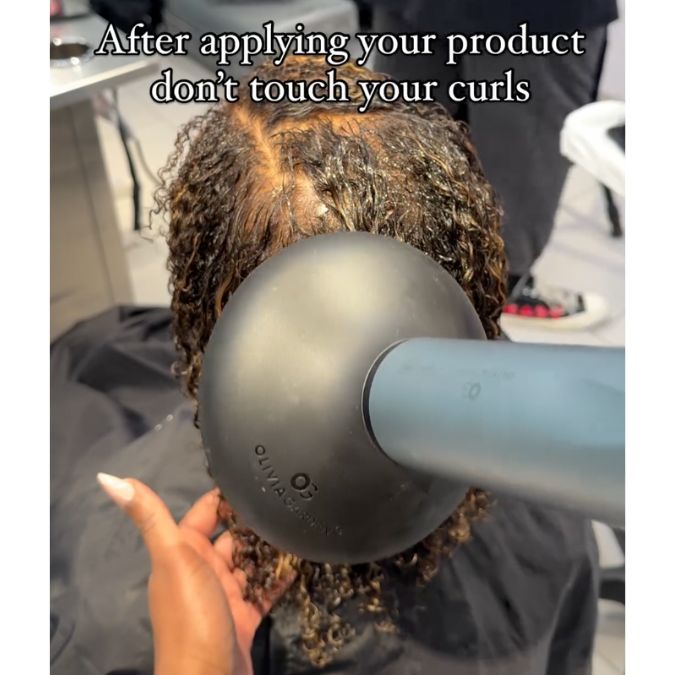 key tips for frizz free defined curls / curly hair definition with schwarzkopf new osis hair products and brendnetta ashley edgybgirl techniques tutorials how to styling