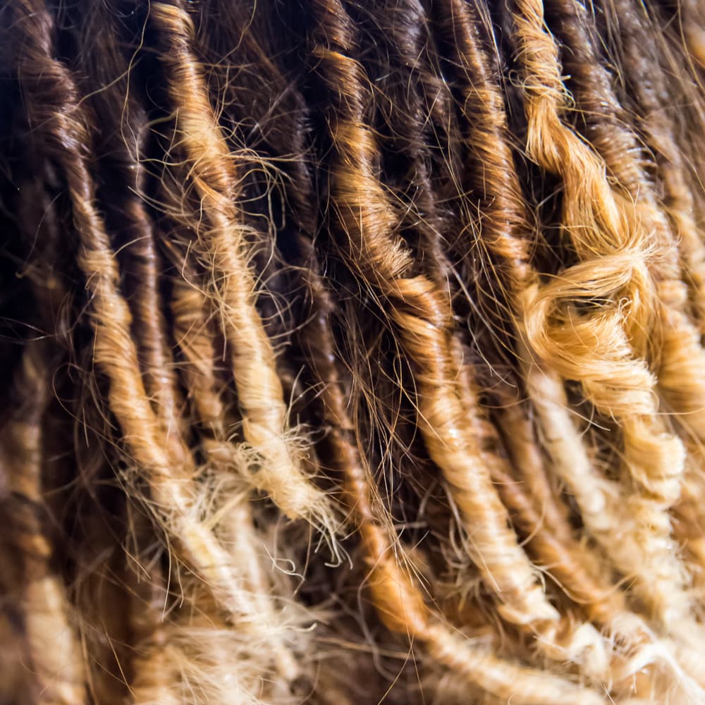 QUICKIE: Tail Comb Curls