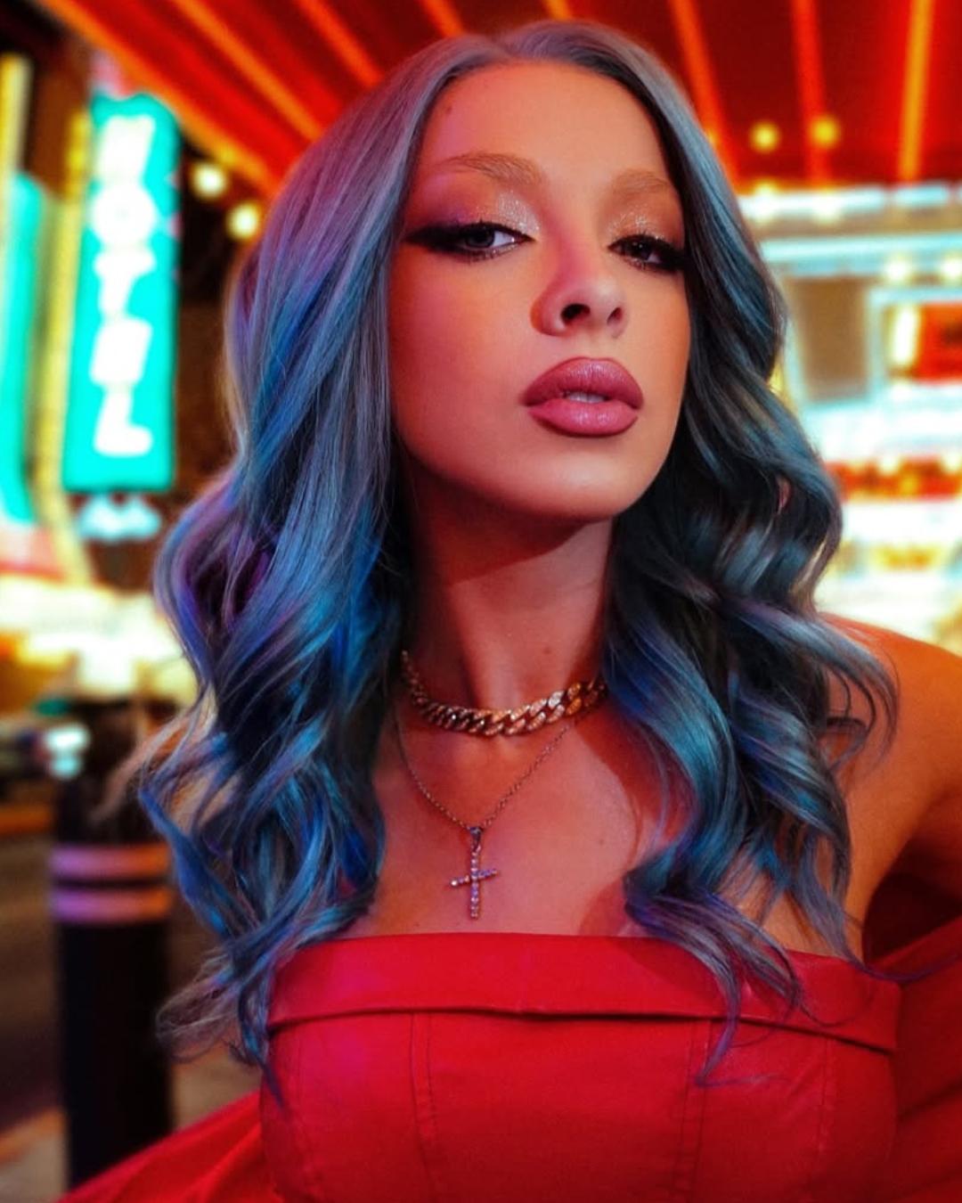 blue kimberly everyday vivids plastic Photo Credit Instagram via @kimberlytayhair