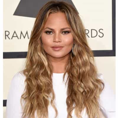 Chissy Teigen's Angelic Waves