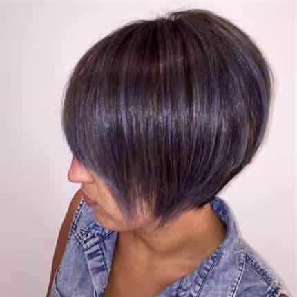THE COLOR, CUT AND STYLE FOR A TRENDY ROCK ‘N’ ROLL PIXIE