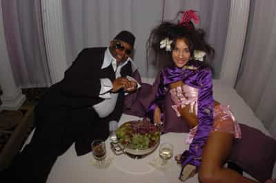302825FloydKenyatta_with_model_orig