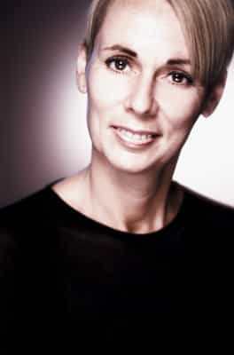 307848Kathryn Longmuir PR Shot_orig