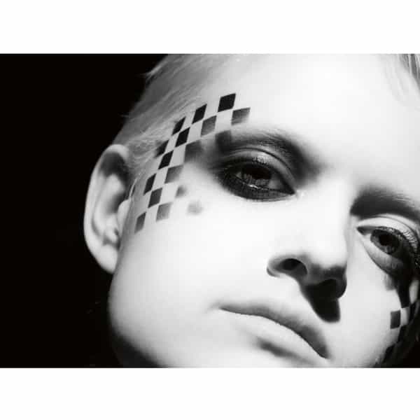 326070Play_Light14_orig
