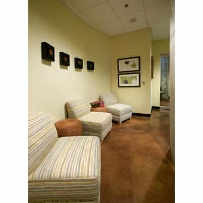 312172Waiting area_orig