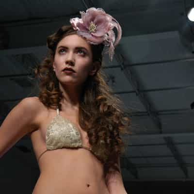 314858ghd Ashley 2_orig
