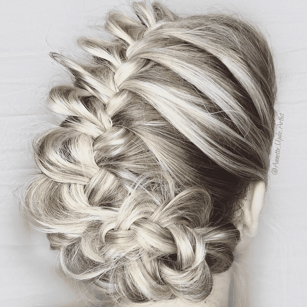 <p>Artist: <a href="https://www.instagram.com/annette_updo_artist/">@annette_updo_artist</a></p>