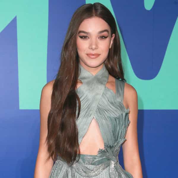 kenra-professional-get-the-look-hailee-steinfeld's-soft-waves-gregory-russell