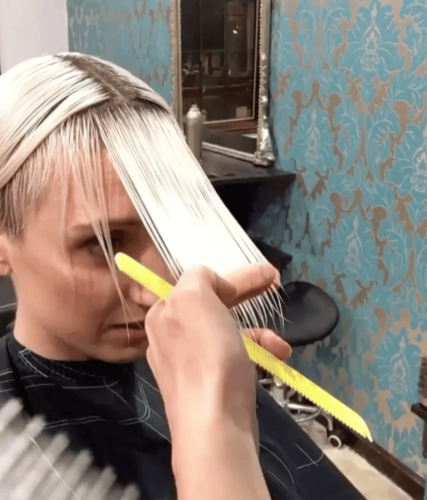<p>Artist: <a href="https://www.instagram.com/marinalantoshair/">@marinalantoshair</a></p>
<p><a href="https://www.instagram.com/p/BSHqm2GgeHG/?taken-by=marinalantoshair">CLICK HERE TO WATCH THE VIDEO!</a></p>