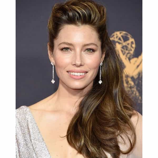 2017-Emmy-Awards-Celeb-Styles-2