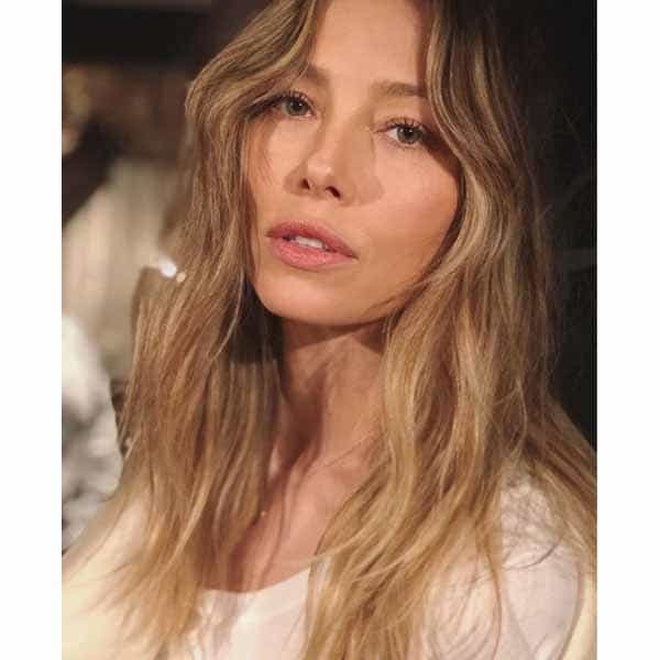 jessica-biel-golden-blonde-makeover-traceycunningham1-1