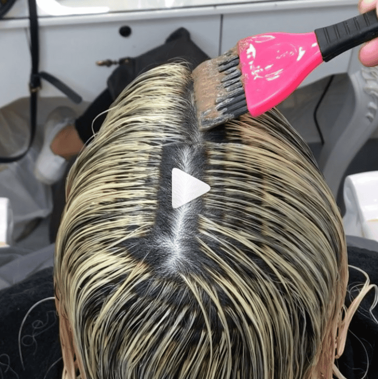 <p>Artist: <a href="https://www.instagram.com/hairbysarmad/">@hairbysarmad</a></p>

<p><a href="https://www.instagram.com/p/BgRR5KVl5tT/?utm_source=ig_embed">CLICK HERE TO WATCH THE VIDEO!</a></p>