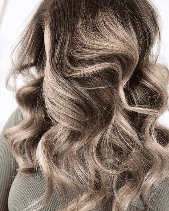 <p>Artist: <a href="https://www.instagram.com/hairbyamybee/">@hairbyamybee</a></p>