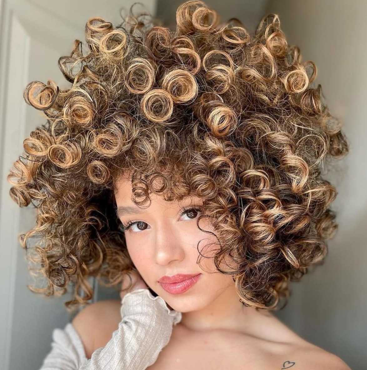 honey-blonde-curls-formula