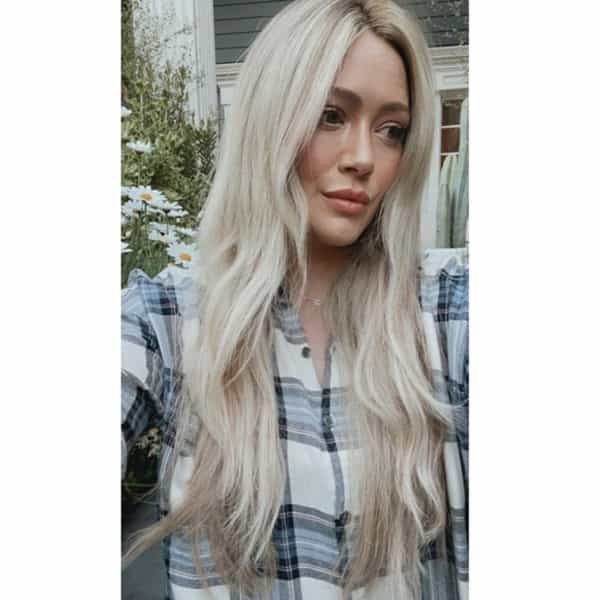 hilary duff new blonde hair color formulas nikki lee 901 salons