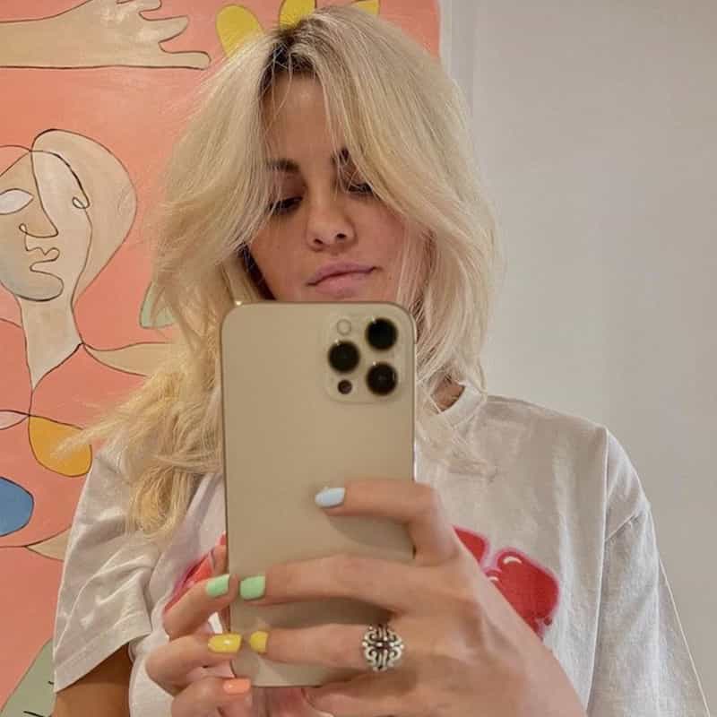 Selena Gomez Blonde Hair Color Formulas