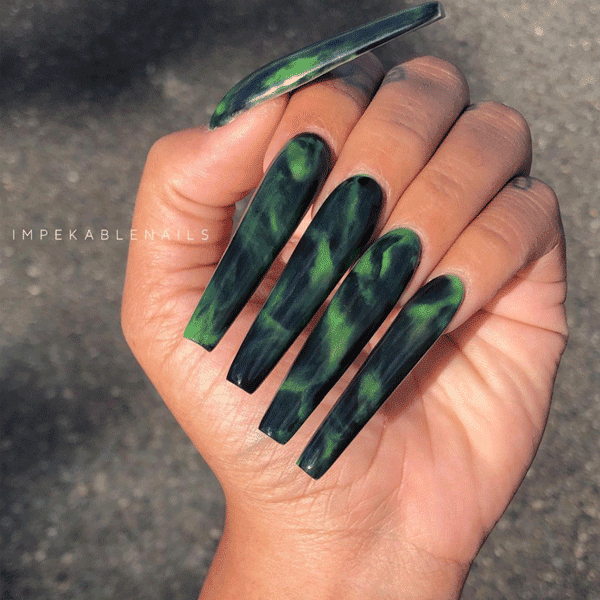 Artist: <a
href="https://www.instagram.com/impekablenails/">@impekablenails</a></p>
