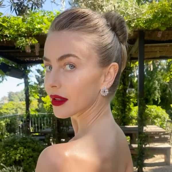 oscars-getthelook-lorealprofessionnel-juliannehough