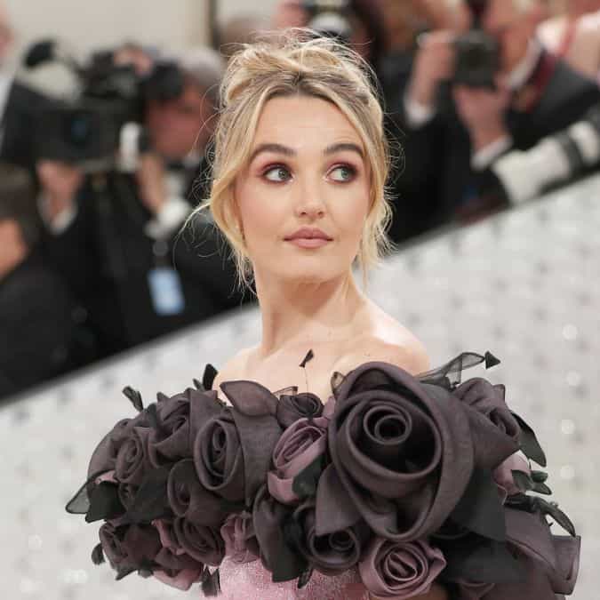 chloe fineman SNL met gala redken hair color formulas golden blonde brunette transformation
