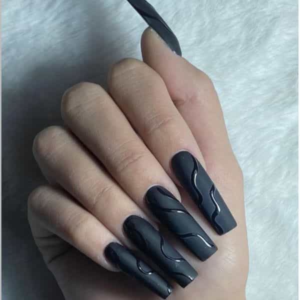 <p>Artist: <a href="https://www.instagram.com/shiranturiel_nailacademy/">@shiranturiel_nailacademy</a></p>