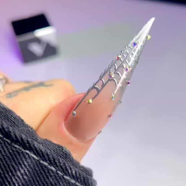 <p>Artist: <a href="https://www.instagram.com/courtneycantwell_nails/">@courtneycantwell_nails</a></p>