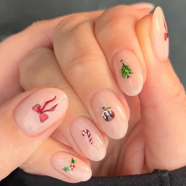 Photo credit: Instagram via @nailsbyheather.errington