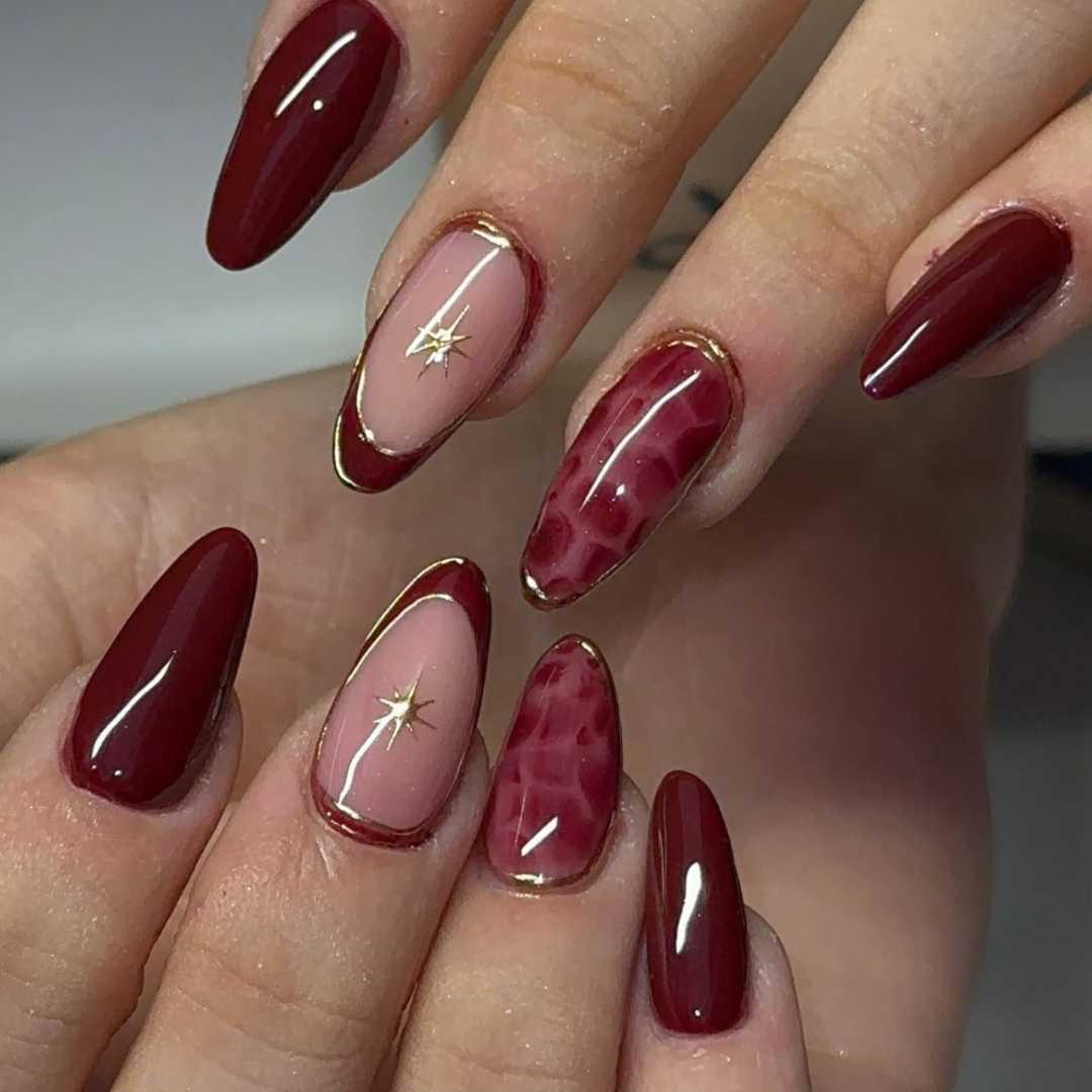 Photo Credit: Instagram via @elegantnails_3