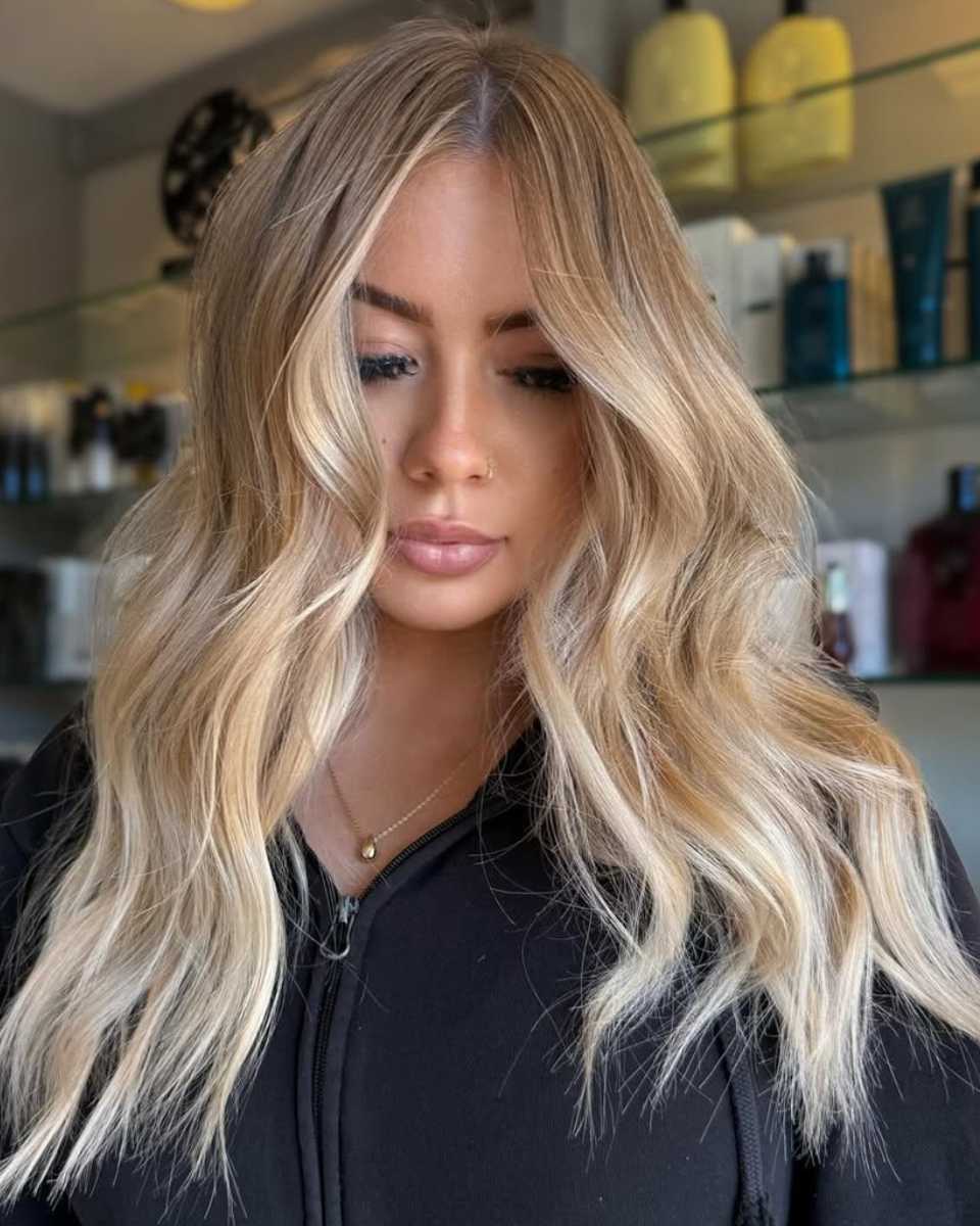 Pearl blonde balayage