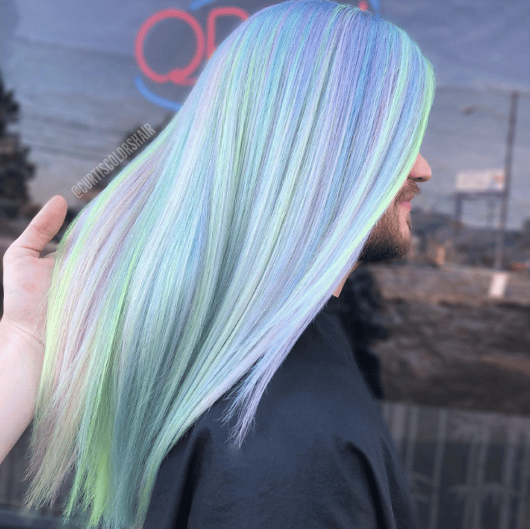 Pastel winner entry by hairstylist @curtiscolorshair for the 2019 #ONESHOT Hair Awards Hot Shot