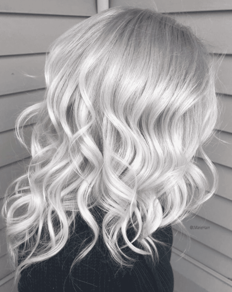 Student winner entry by hairstylist @lmariehairr for the 2019 #ONESHOT Hair Awards Hot Shot