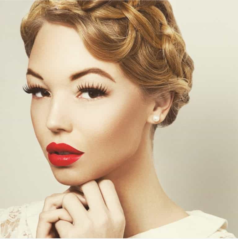 Editorial Shot north american winner entry by hairstylist @cassiyoungpaxton for the 2015 #ONESHOT Hair Awards Big Shot