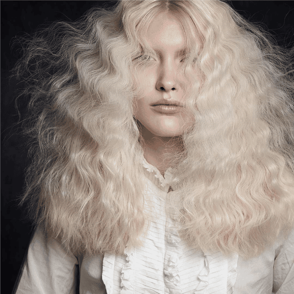 Editorial Shot north american winner entry by hairstylist @deyckeheidorn for the 2017 #ONESHOT Hair Awards Big Shot