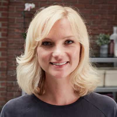 5 Color Tips for Thinning Hair Blonde Model