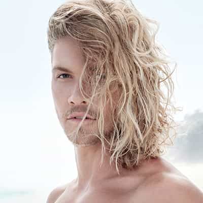 57697tea-tree-scalp-care-male-model_orig