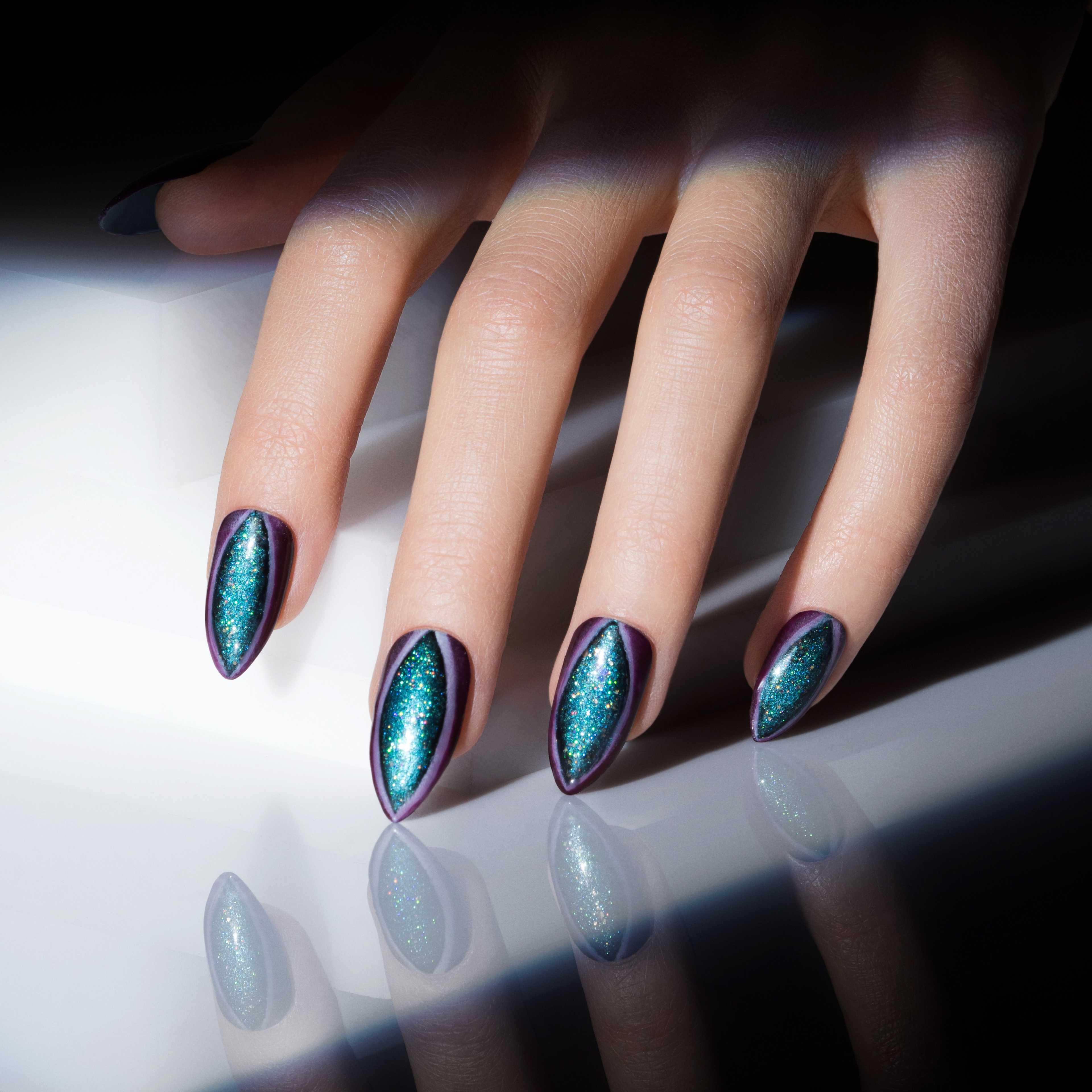 CND_Nightspell_NailArt5-cateye