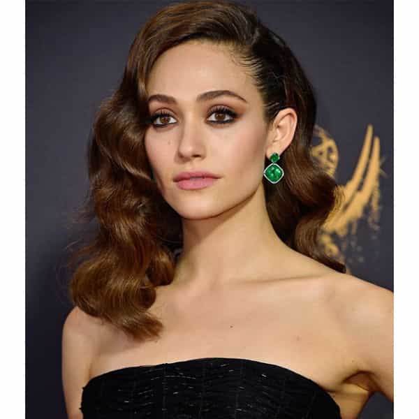 2017-Emmy-Awards-Celeb-Styles-3