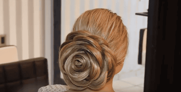 Rose Chignon