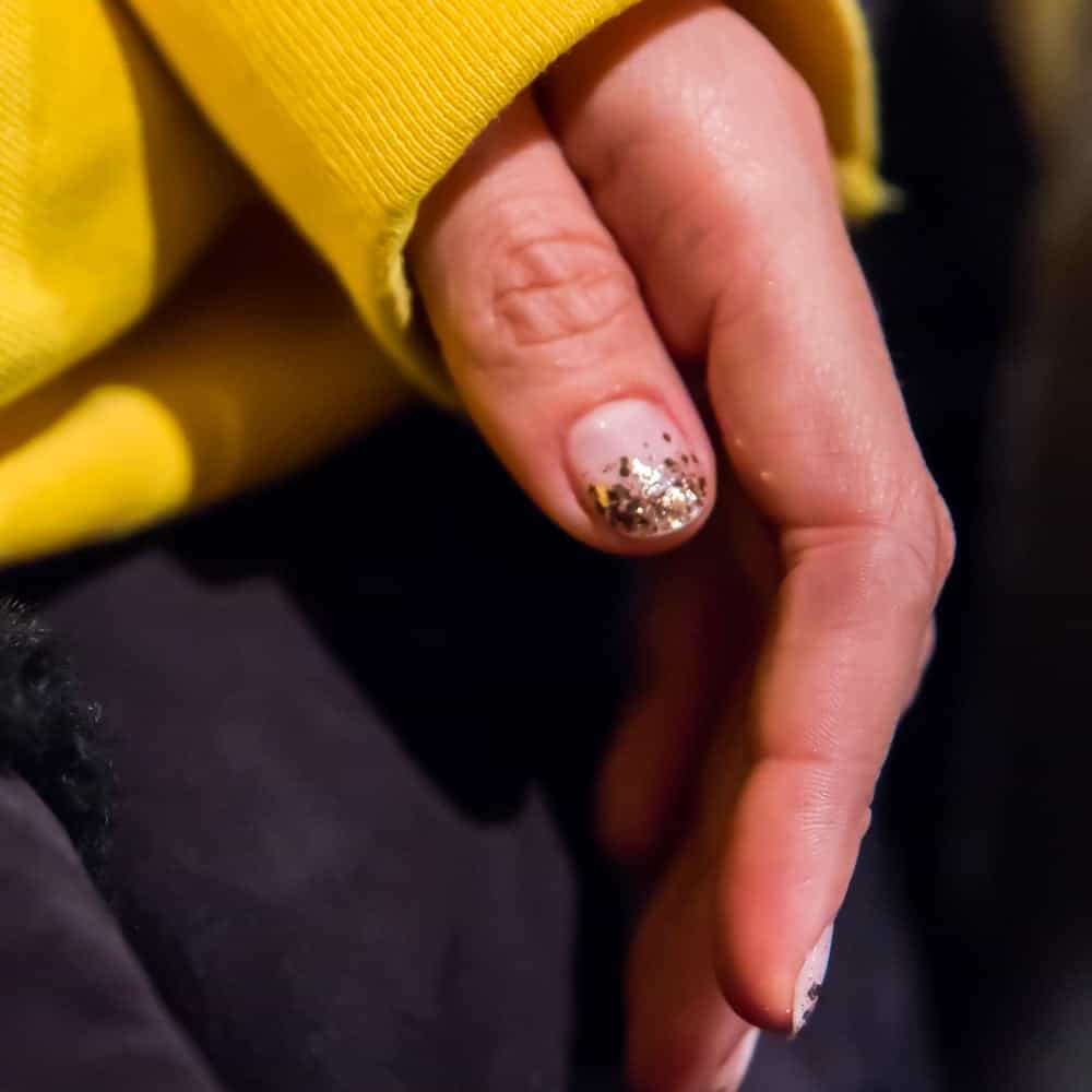 nails-cushnie-essie
