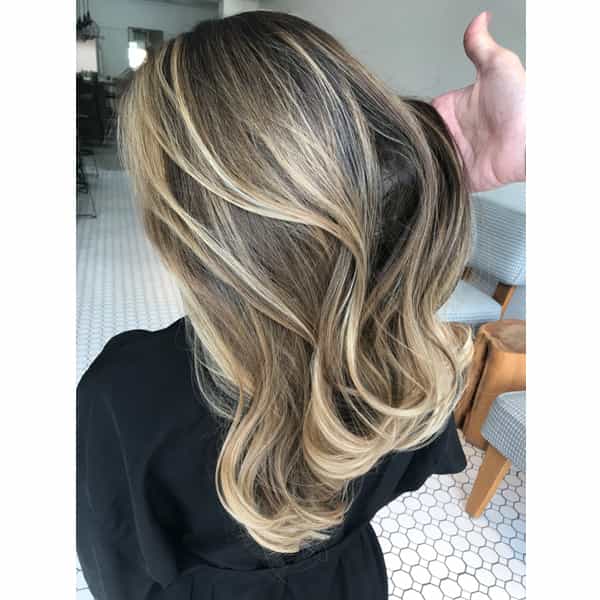 neutral brunette base blonde ribbons balayage haircolor high-contrast dimension dimensional
