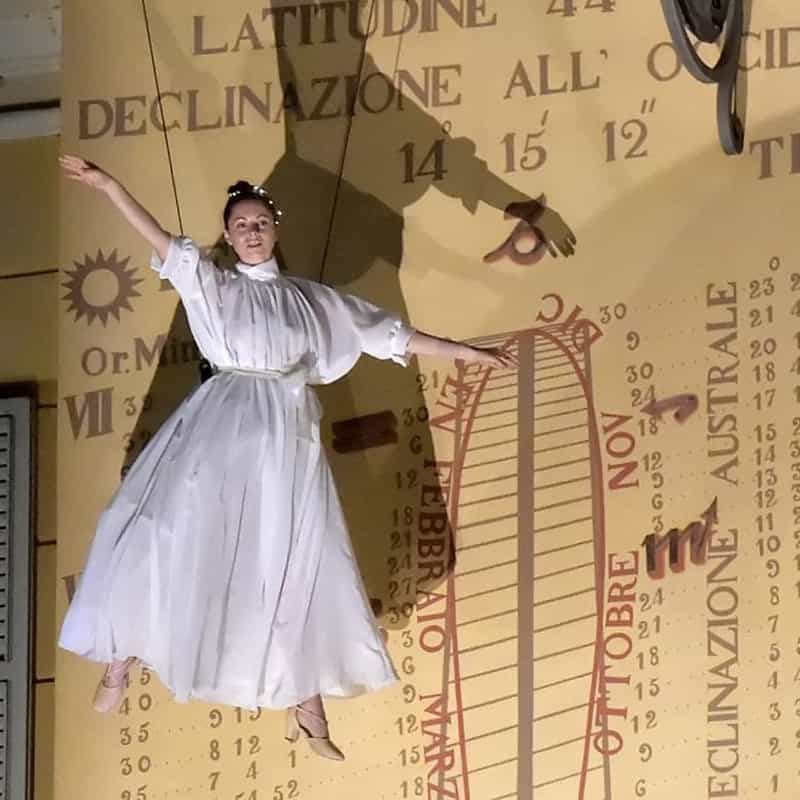 Davines-Vertical-Dancers-WWHT