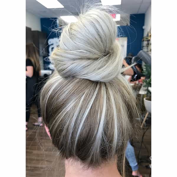 Mallery Share @hellobalayage Tips For Painting The Hairline Near The Nape Sun Kissed Dimension Dimensional Pops Brightness Balayage Topknots Buns Ponytails Hand Paint Painting