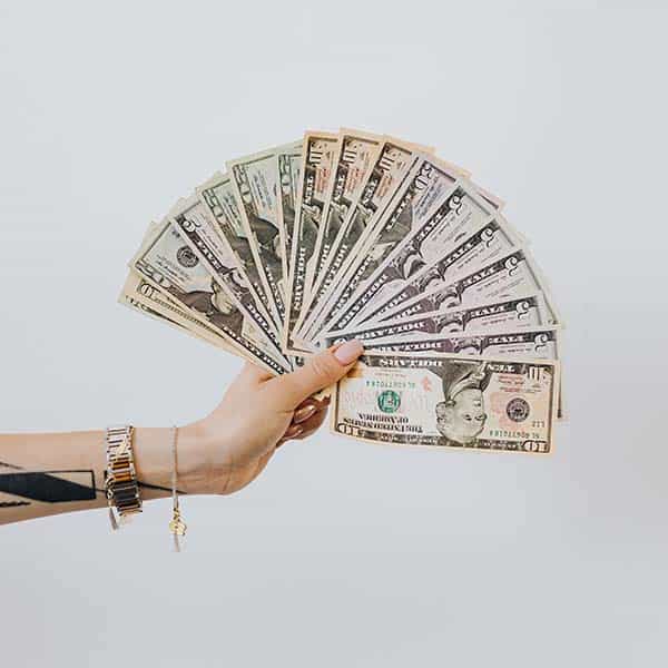 hand-holding-money