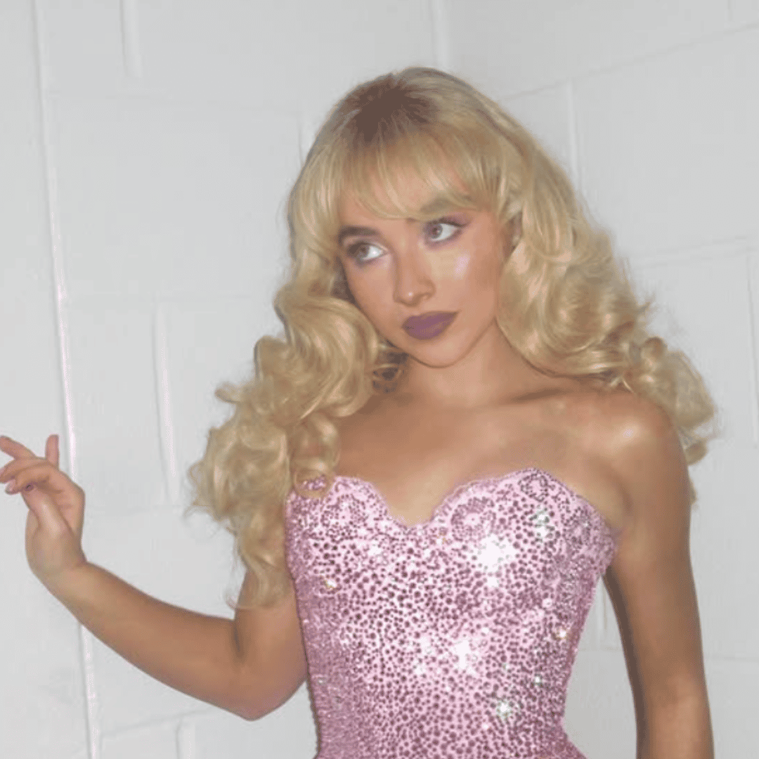 @sabrinacarpenter 4