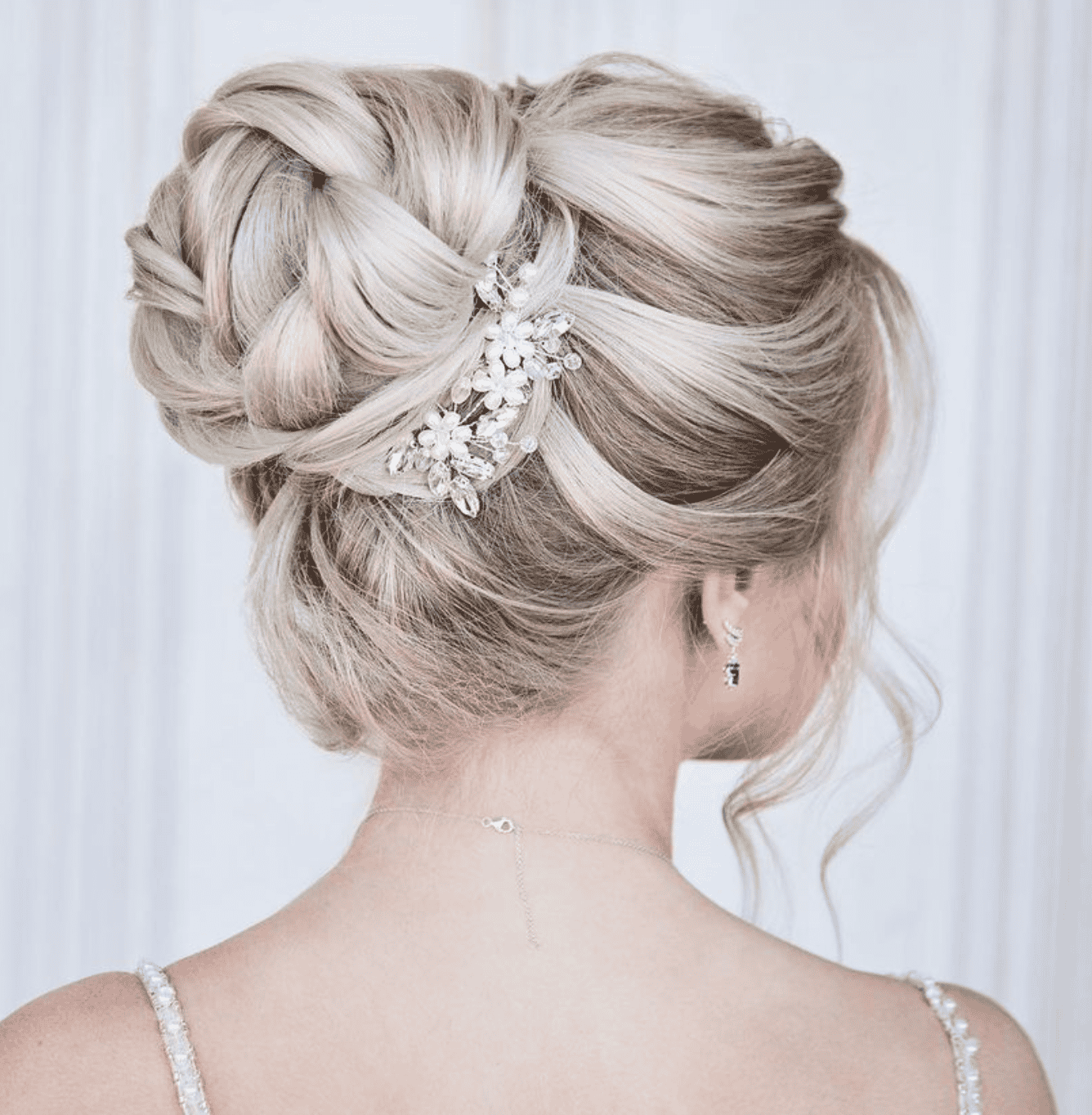 hollys_hairdos