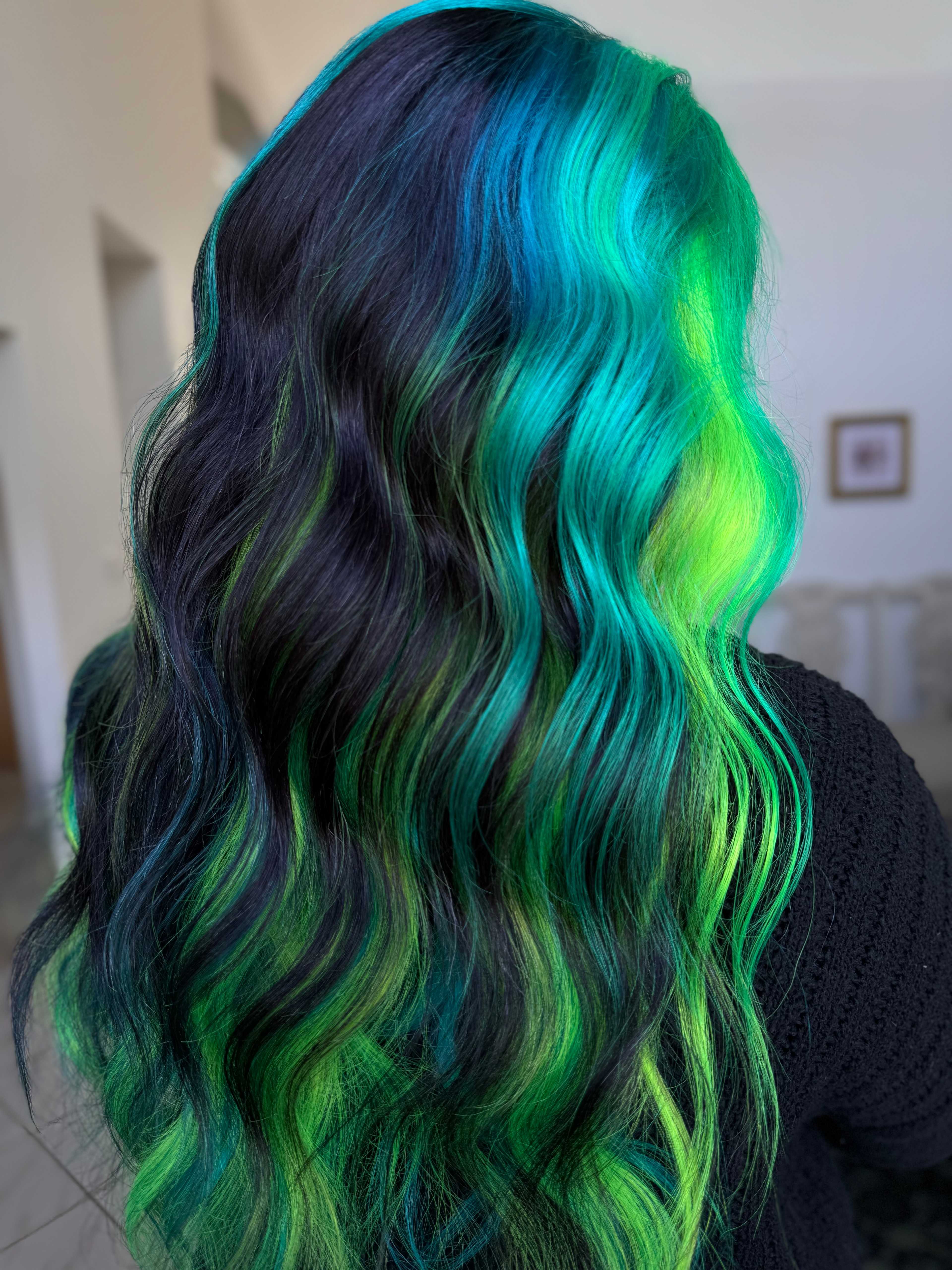 Stephanie Walker — Creative Color ONESHOT Hair Awards entry